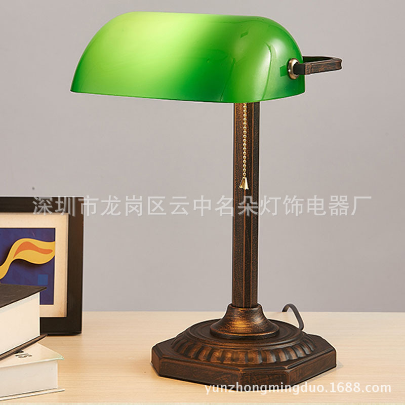 Manufacturers supply retro cross -border table lamps Chiang Kai…