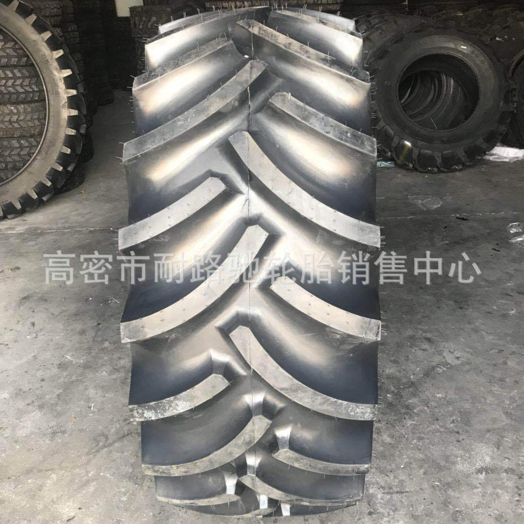 拖拉机轮胎20.8-38 18.4-38 18.4-42 20.8-42 23.1-26人字轮胎