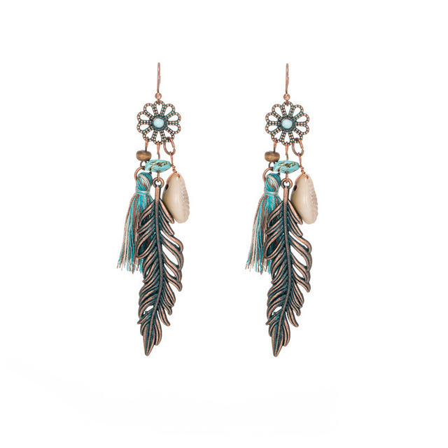 Retro Leaf Pendant Earrings Hollow Out Carved Alloy Tassel Earrings