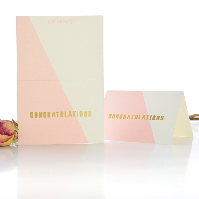 Polvo blanco a juego de colores