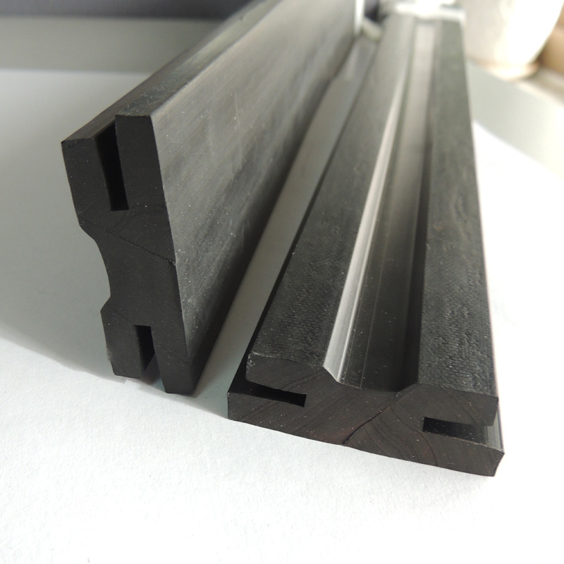 EPDM三元乙丙方形异形密实胶密封条橡胶条保护条胶条