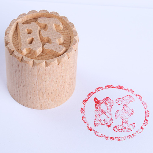 Su-style mooncakes, bean paste buns, dim sum, steamed buns, steamed buns, white pastry, patterned pasta, wooden mooncake seals