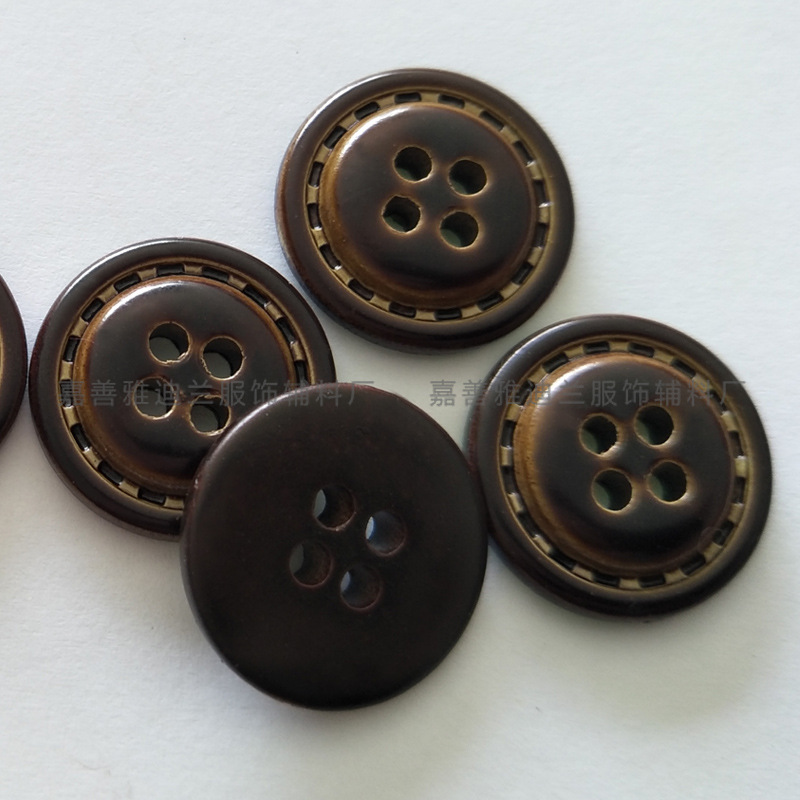 プラスチック円形ボタンニットコート二重線模造革ボタンコーヒー色黒色ボタン点線四眼模造革ボタン