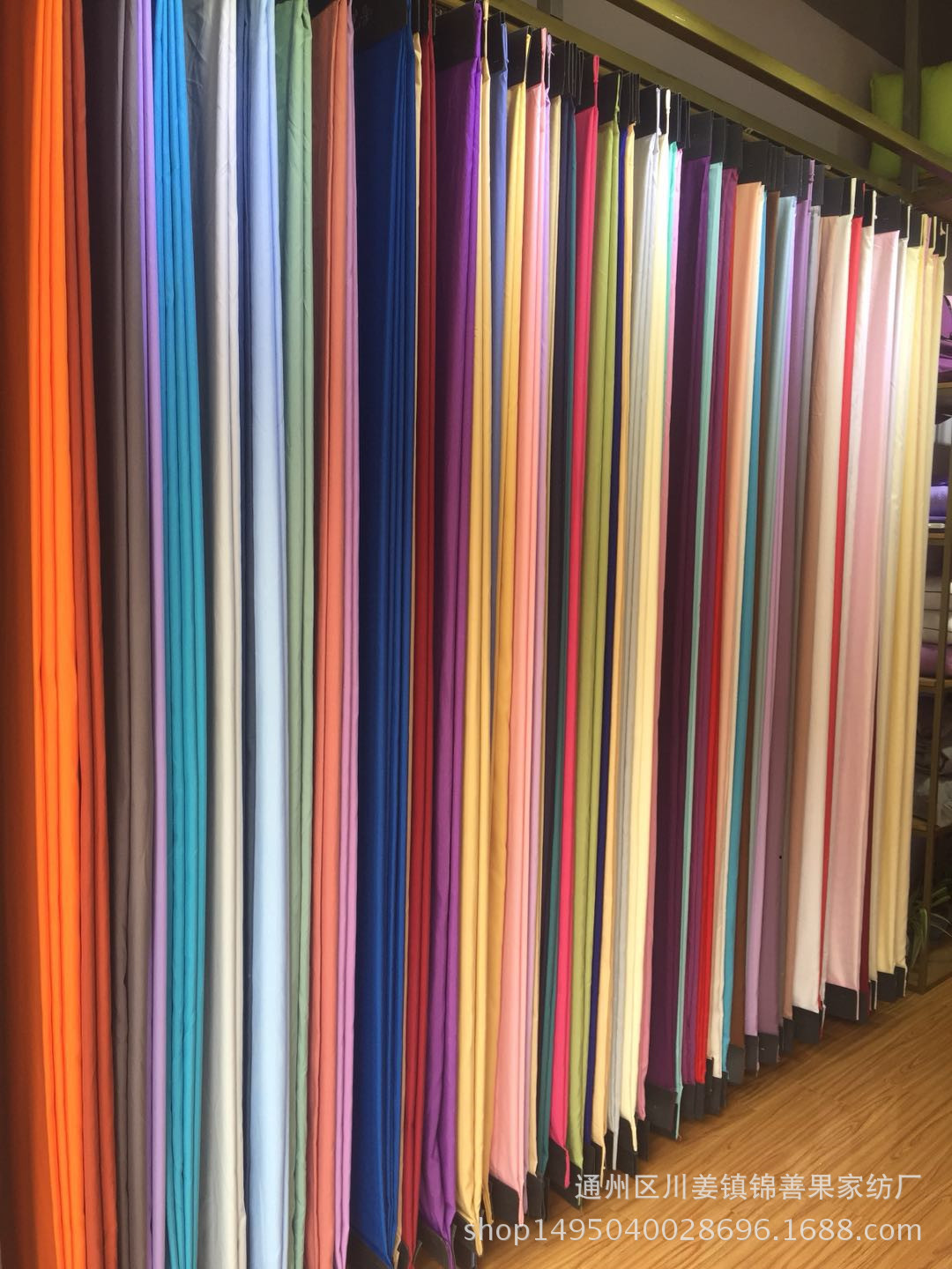 素色布料纯色磨毛化纤面料白枕芯被芯里布数码印花外贸绣花布