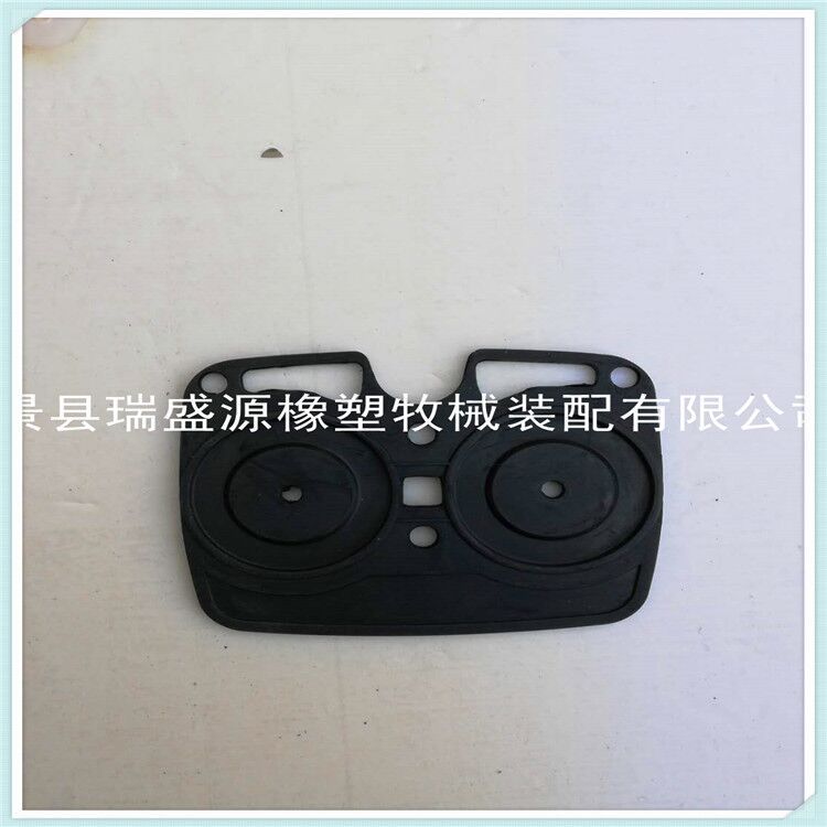 奶牛挤奶机配件 气脉动器膜片 大膜片 小膜片 挤奶设备商家供应