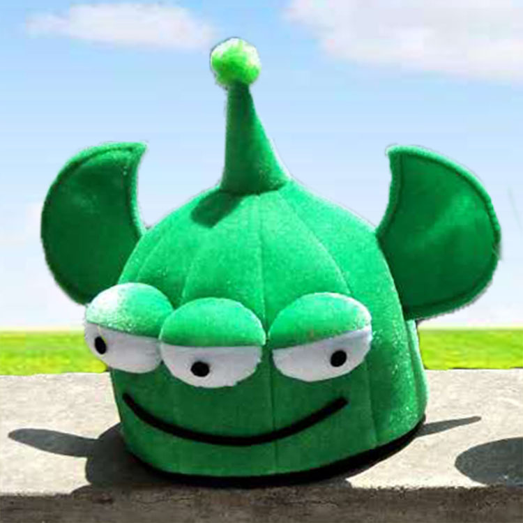 2018 sombrero de monstruo de tres ojos Venta caliente de dibujos animados animal de peluche juguete de tres ojos sombrero de terciopelo de oro extranjero