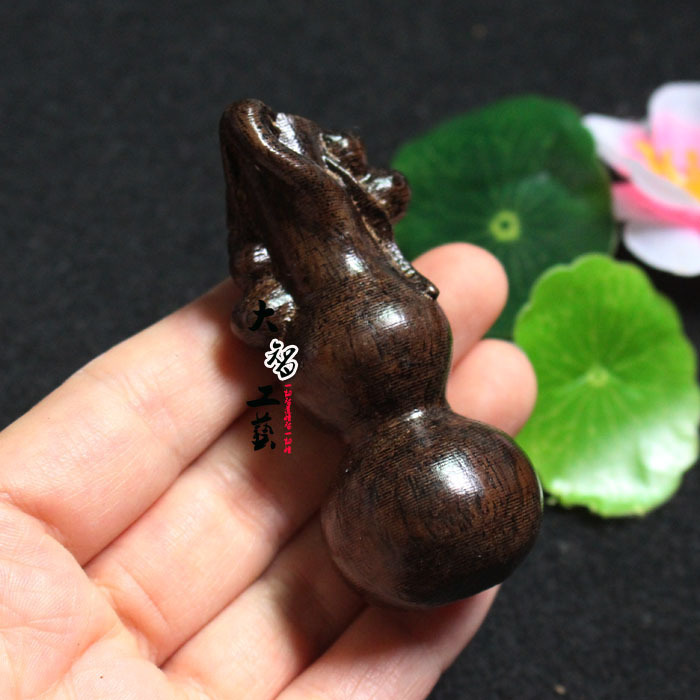 厂家批发 越南沉香木 福禄 财猪沉香木摆件 工艺品手把件批发