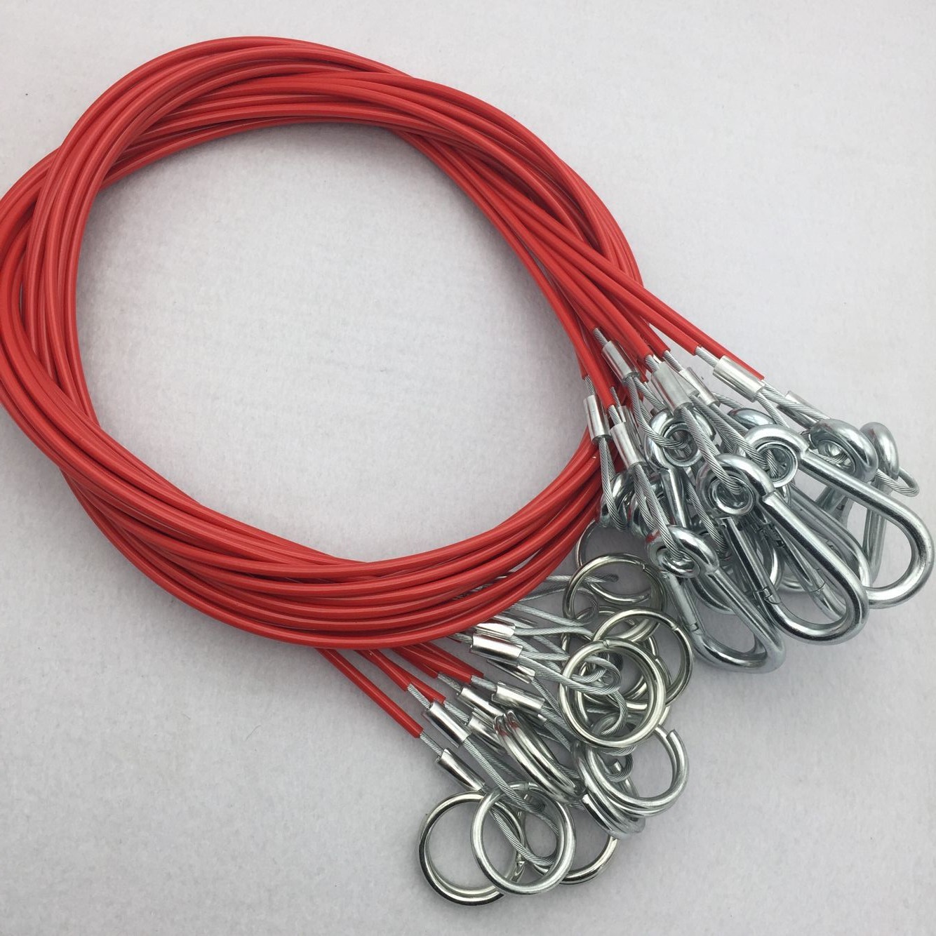 Fábrica de suministro directo de acero inoxidable 304316 cuerda de tracción de alta tensión cuerda de alambre de acero recubierto de goma cuerda de seguro de acero inoxidable