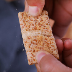 台灣小宸洋莊家方塊酥920g烘焙全麥黑芝麻牛乳派牛軋酥原料批發