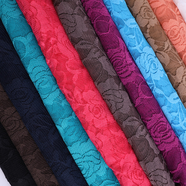 Elastic lace cloth