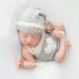 宝沃儿童摄影道具长辫帽子+心形背带裤高档马海毛钩织新生儿道具