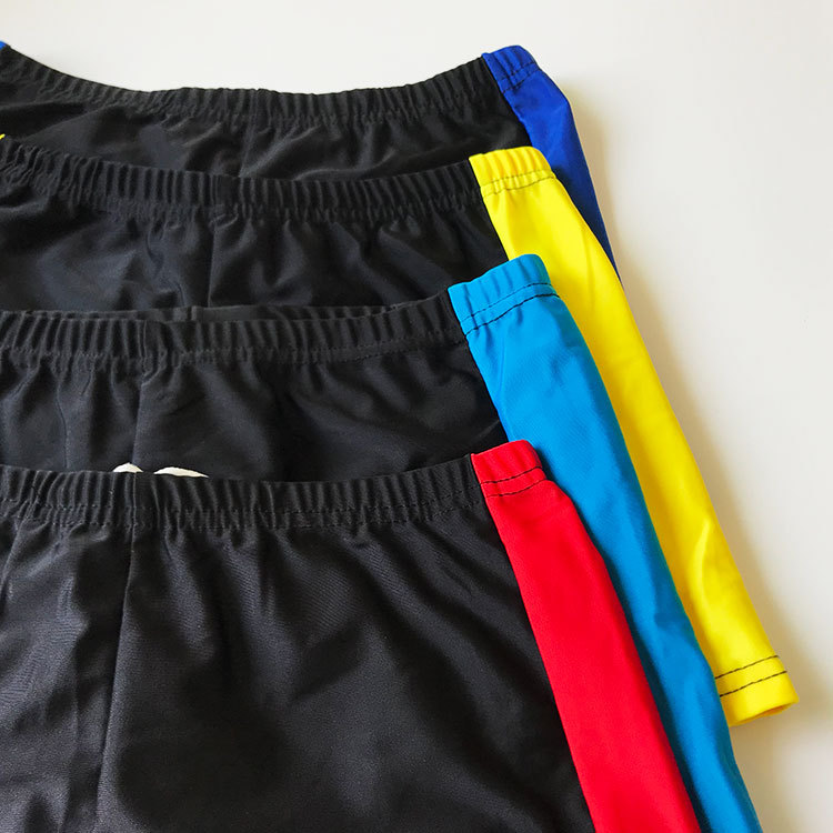 Nuevo poliéster mediano y grande gordo de baño los niños estudiante lindo color a juego shorts niño boxeador bañador al por mayor