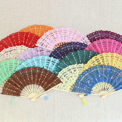 厂家直销舞蹈演出扇子欧美风蕾丝竹扇子批发地摊厂家直销折叠扇子