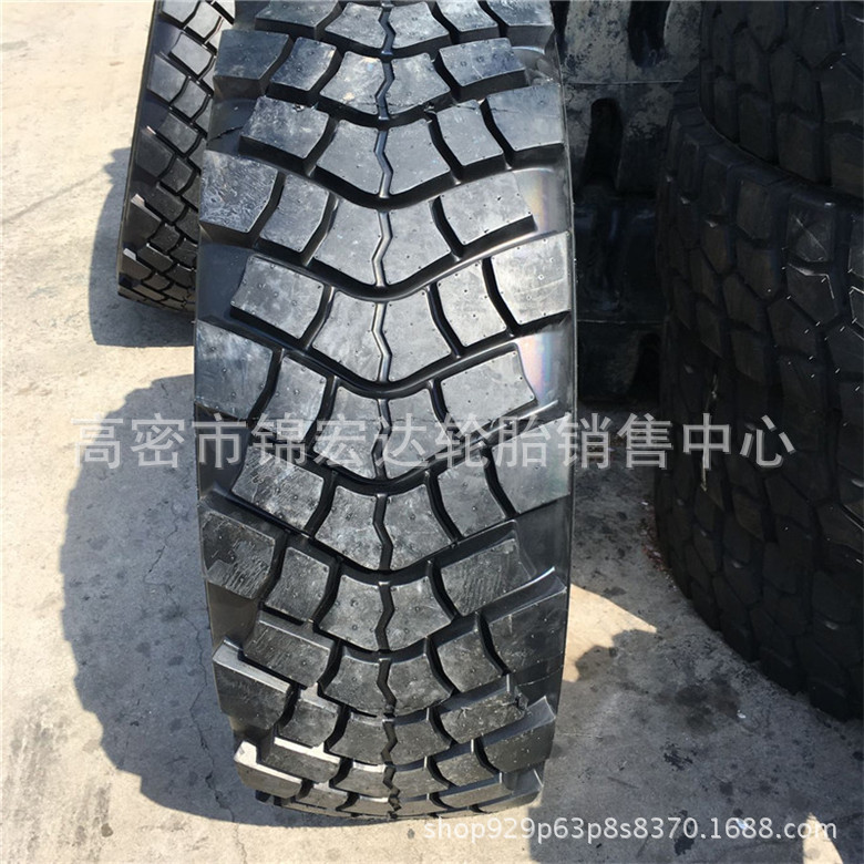 油罐车轮胎425/85R21真空越野轮胎全钢丝子午线425/85R21轮胎