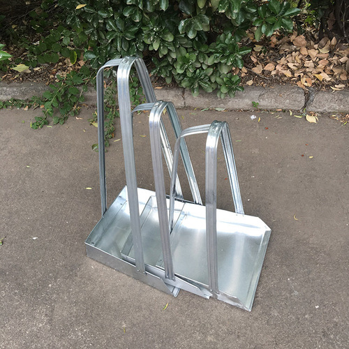 Dust bucket wholesale large iron dustpan iron stamp garbage shovel thickened garbage iron dustpan iron bucket cleaning set