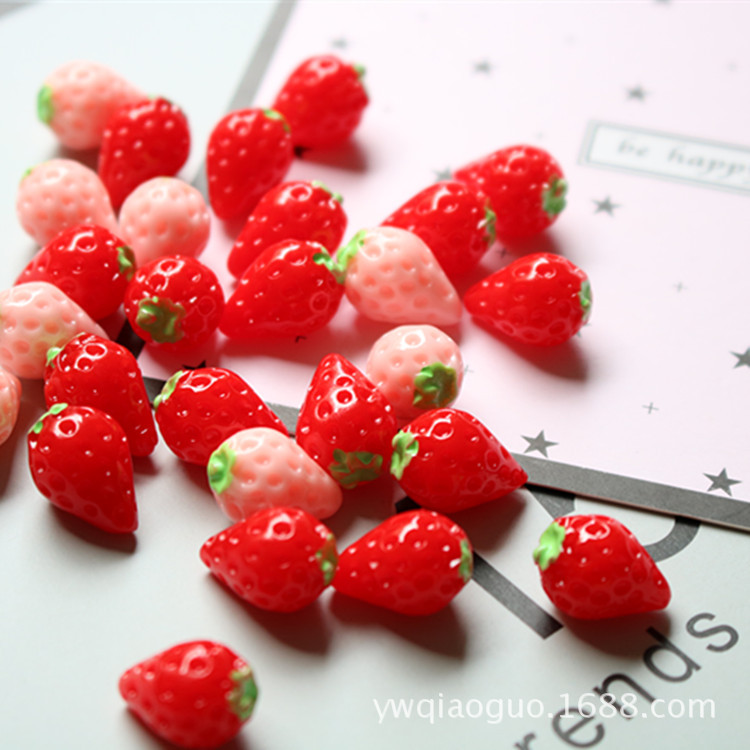 Three dimensional realistic strawberry
