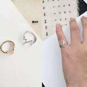 J702 韩版个性简约弯曲闪电戒指 情侣式心电图高低戒指指环尾戒