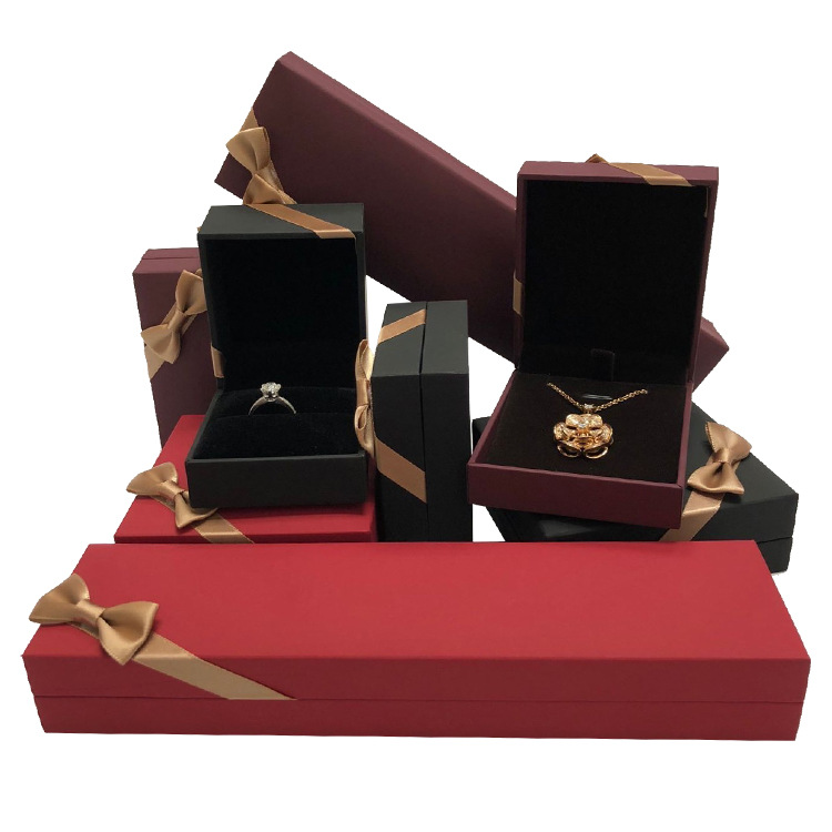 PU蝴蝶结首饰盒戒指吊坠手镯项链珠宝首饰包装礼品盒盒现货定 做