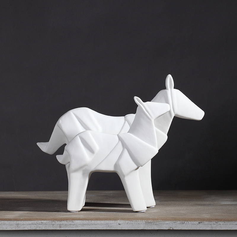 Nórdico simple cerámica artesanía creativa TV gabinete decoración blanco origami caballo salón decoración del hogar al por mayor