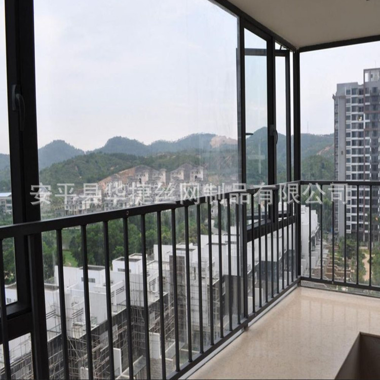 厂家供应自行车坡道栏杆 飘窗栏杆 汽车坡道隔离栏 阳台护栏网