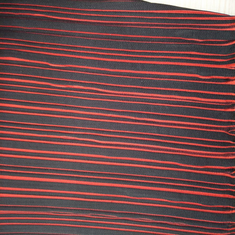 厂家供应 涤纶双层麻褶皱印黑 服装女装裤料连衣裙褶皱百褶面料