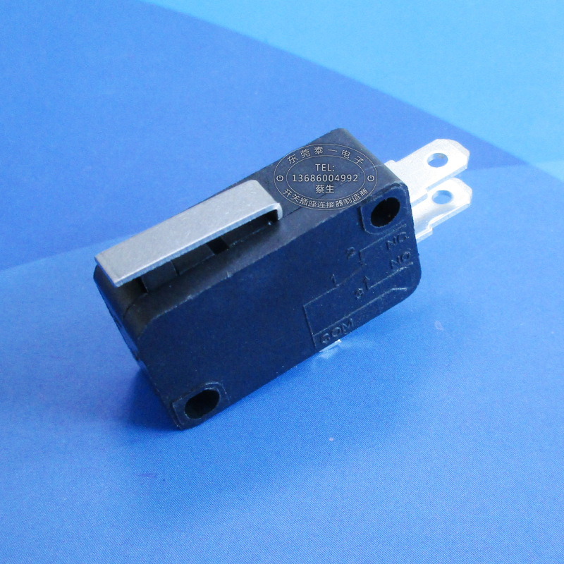 柄长15MM脚宽4.8脚厚0.8三脚全铜带孔耐温料小家电微动开关KW7-1