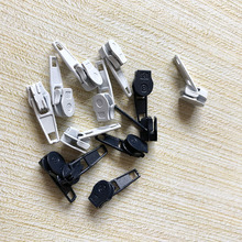 �F؛ �ڰ�ɫ3̖����������i���^ ���ֱ����o��  3̖���o������^