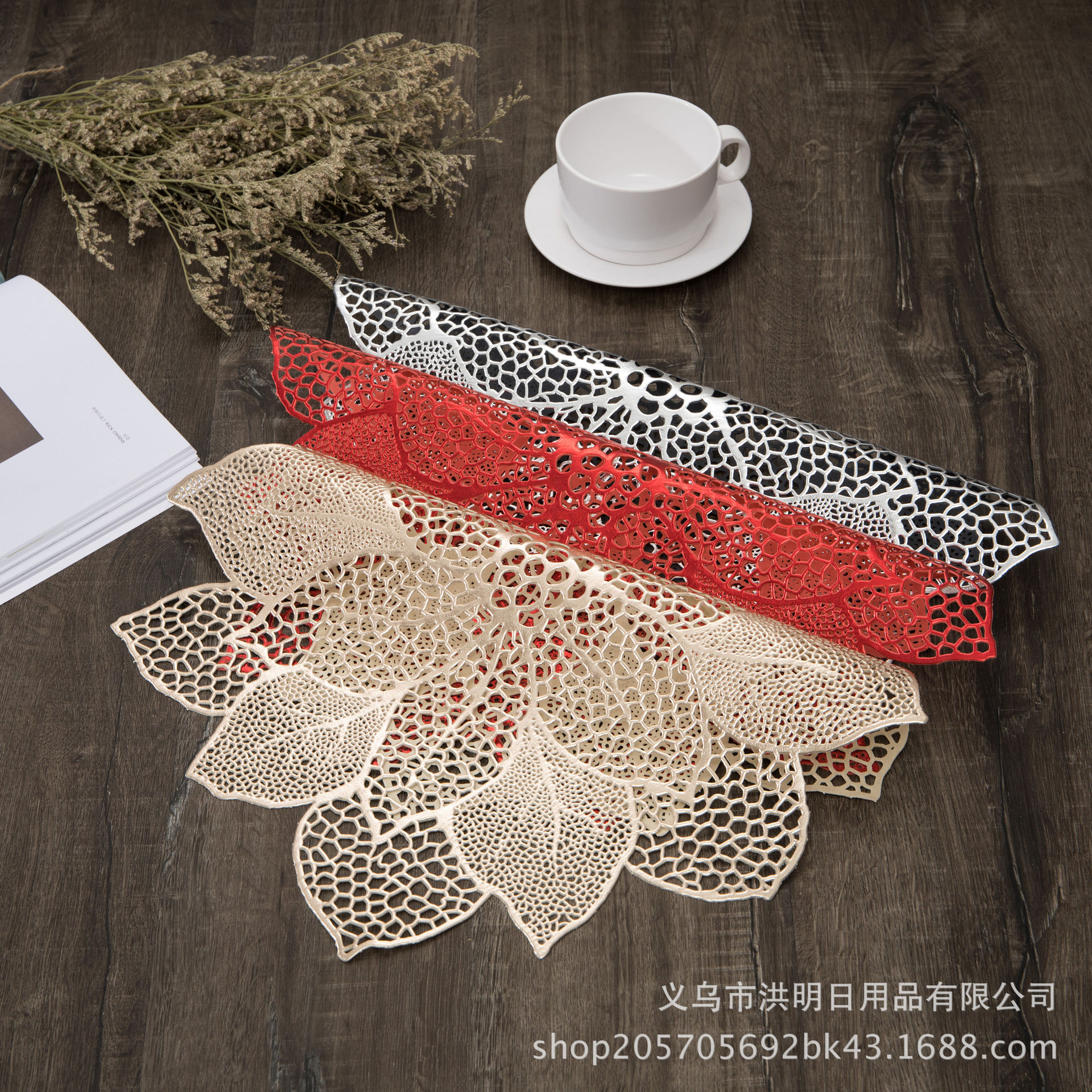 Creative flower placemat PVC hollow decorative mat gilding table mat Bowl plate tableware mat tea table mat coaster