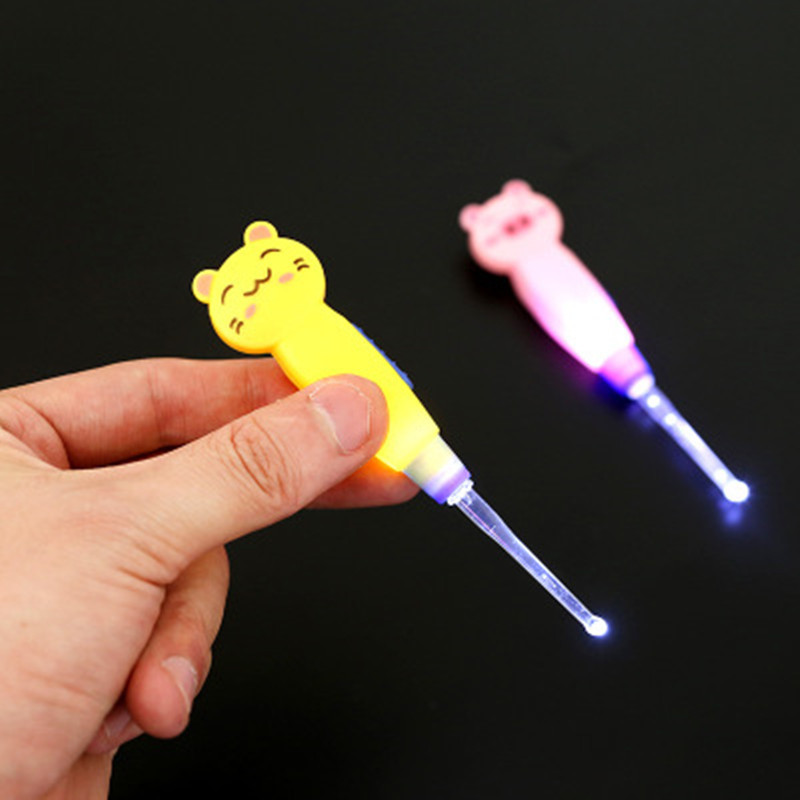 Cuchara de oreja desmontable animal de dibujos animados con luz cuchara de oreja luminosa Selección de oreja herramienta de selección de oreja