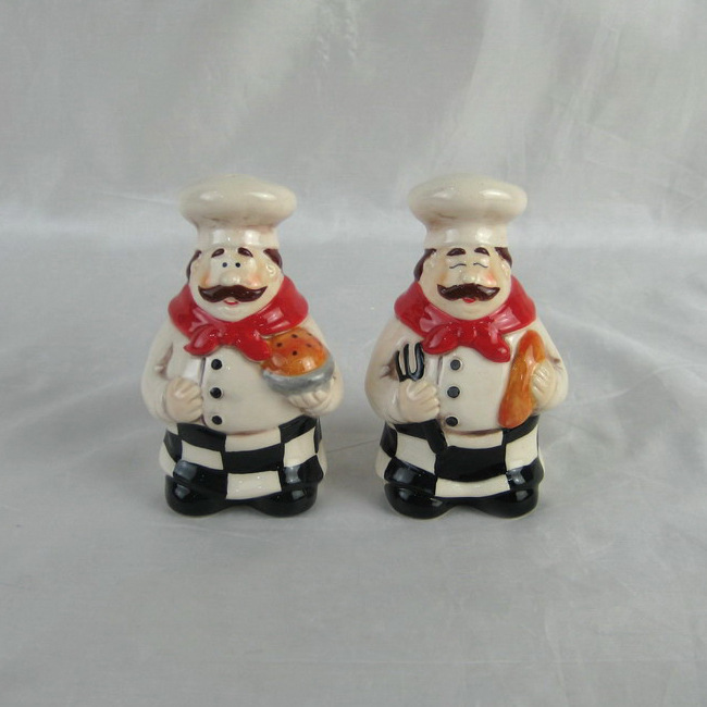 Factory Direct Supply Ceramic Chef Pepper Shaker Personalized Cartoon Character Chef Salt and Pepper Shaker Creative Kitchen Supplies