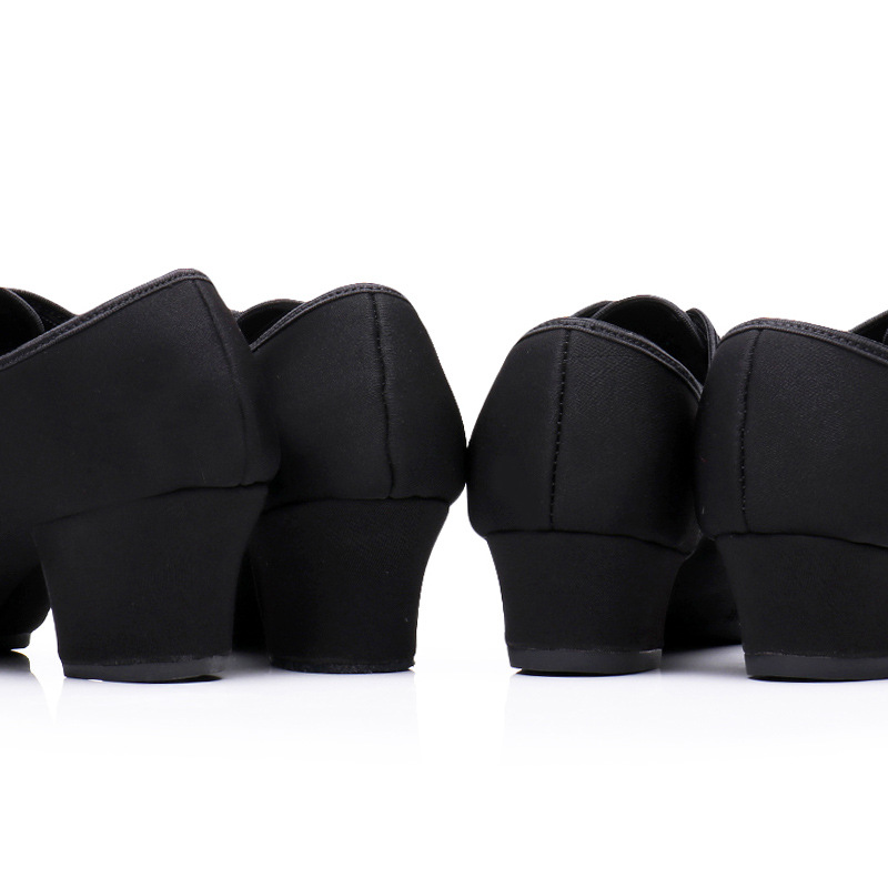 Zapatos de profesor de tacón alto de las mujeres zapatos de baile latino de tela Oxford zapatos de baile de fondo suave profesional zapatos de baile cuadrados de baile de jazz
