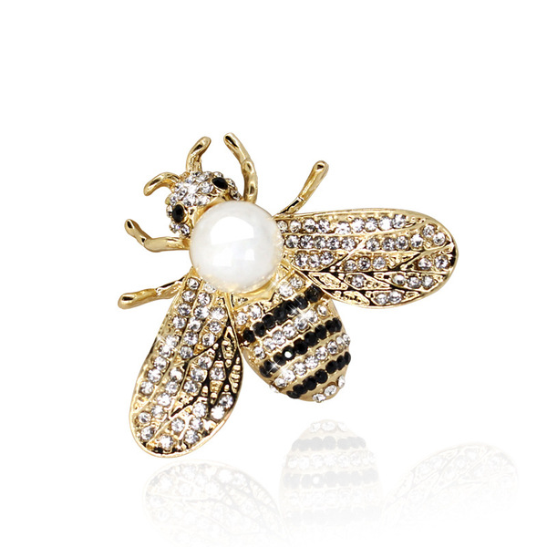 sophisticated fashionable brooch
