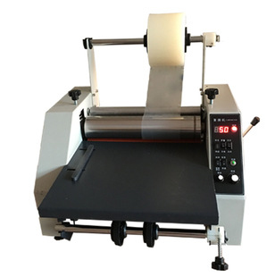 С�͸�Ĥ�C̨ʽ���P�݁�ӟ��^�z�C��Ƭ�A�TĤ����һ������Ԅ�