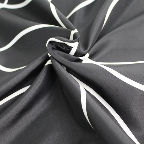 Cross-border E-commerce Supply Black Circle Shower Curtain Thick Waterproof Shower Curtain Polyester Shower Curtain Fabric Direct Manufacturer Supply