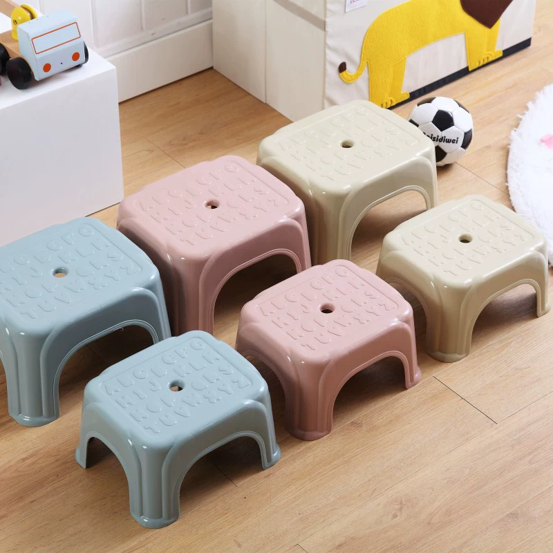 Простой квадратный табурет с буквами, детский табурет, журнальный столик для взрослых, низкий табурет, утолщенная пластиковая маленькая скамья, стул для смены обуви