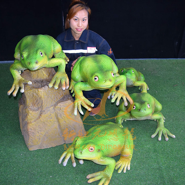 Nuevo lagarto de simulación gran panda mecánico museo exposición escénica modelo de dinosaurio al aire libre modelo de animal interior