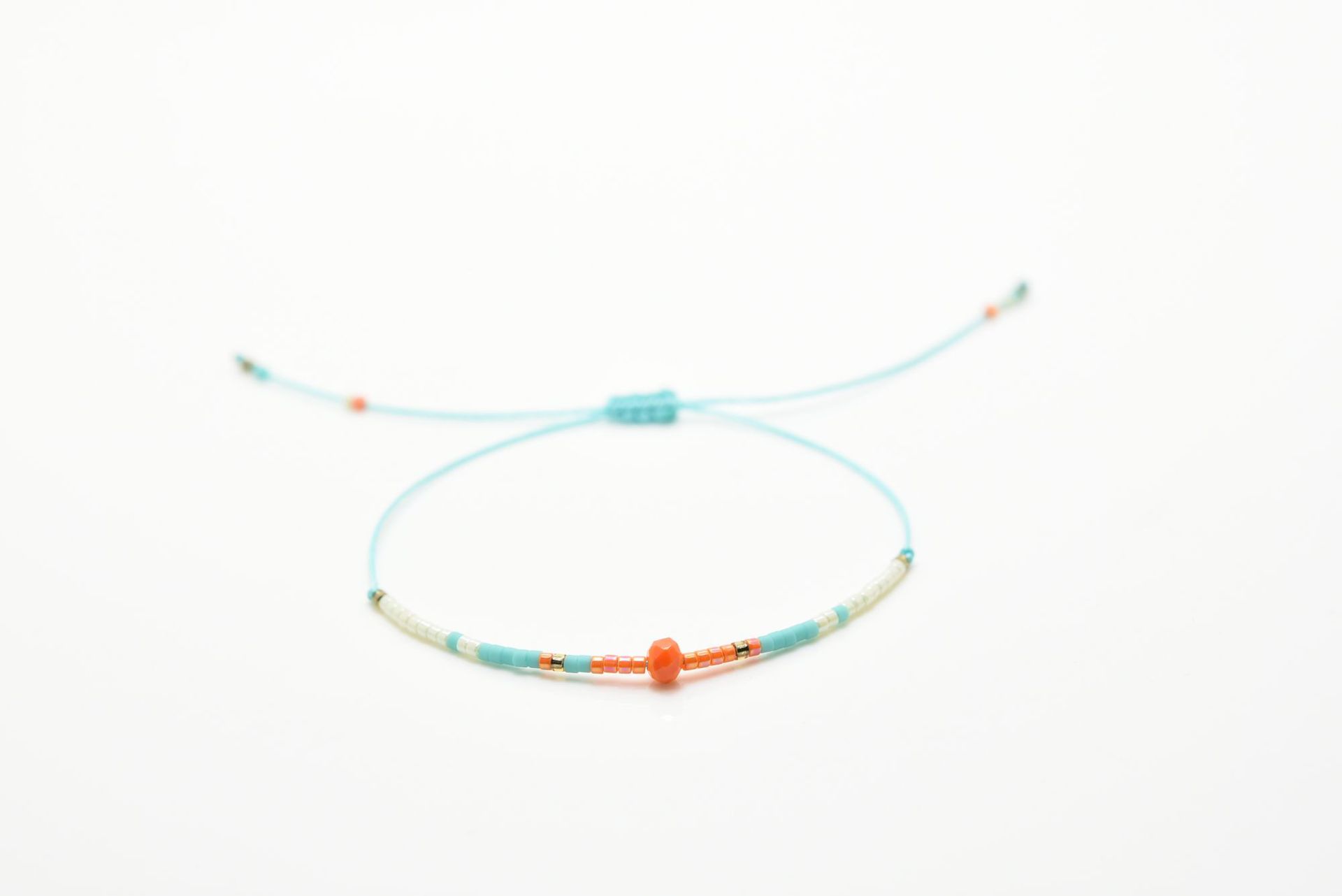 DIY pulsera de la joyería de las mujeres simples granos de arroz personalidad original artesanía color mezclado tejido joyería de moda ventas directas de la fábrica