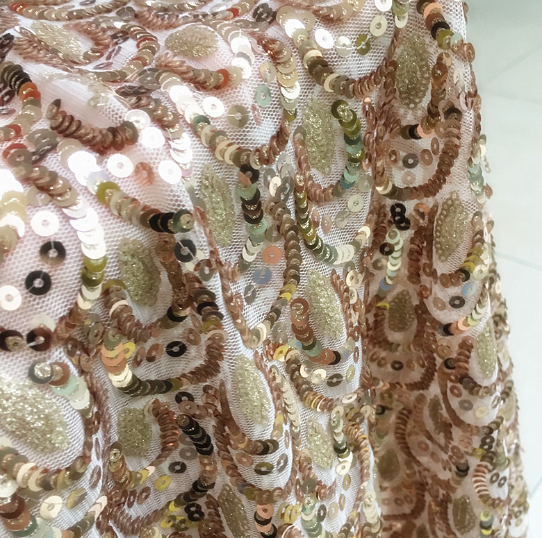 新款亮片孔雀尾绣花布料面料礼服连衣裙服装亮片布料网纱亮片布料