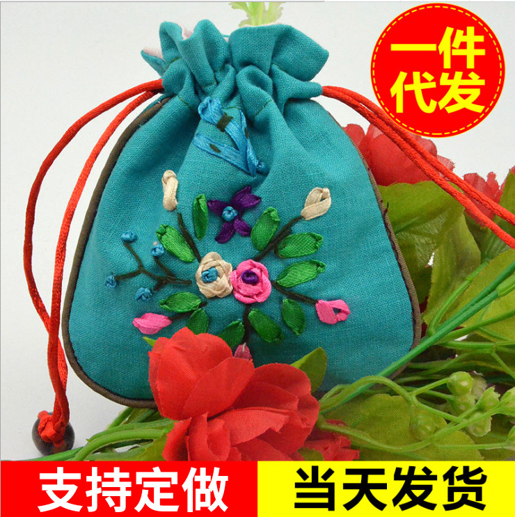 时尚复古丝带绣麻布小抽袋刺绣香包 化妆收纳袋子出国外送礼品袋