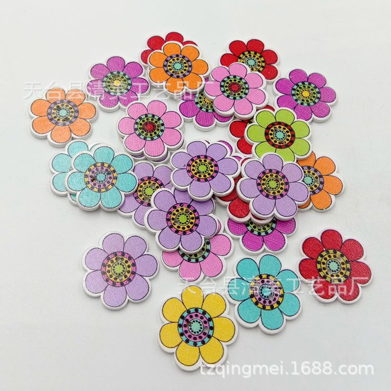 25mm fondo blanco pintado siete pétalos de flores DIY fondo blanco girasol botones de madera 50 piezas por paquete