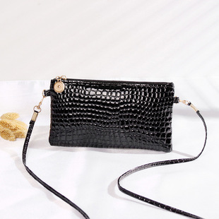 Shoulder bag, coins, small clutch bag, one-shoulder bag, mobile phone for keys, wallet, crocodile print, Japanese and Korean