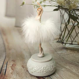 结婚礼物欧式白色天使坐姿花仙子摆件树脂工艺品朋友生日创意礼品
