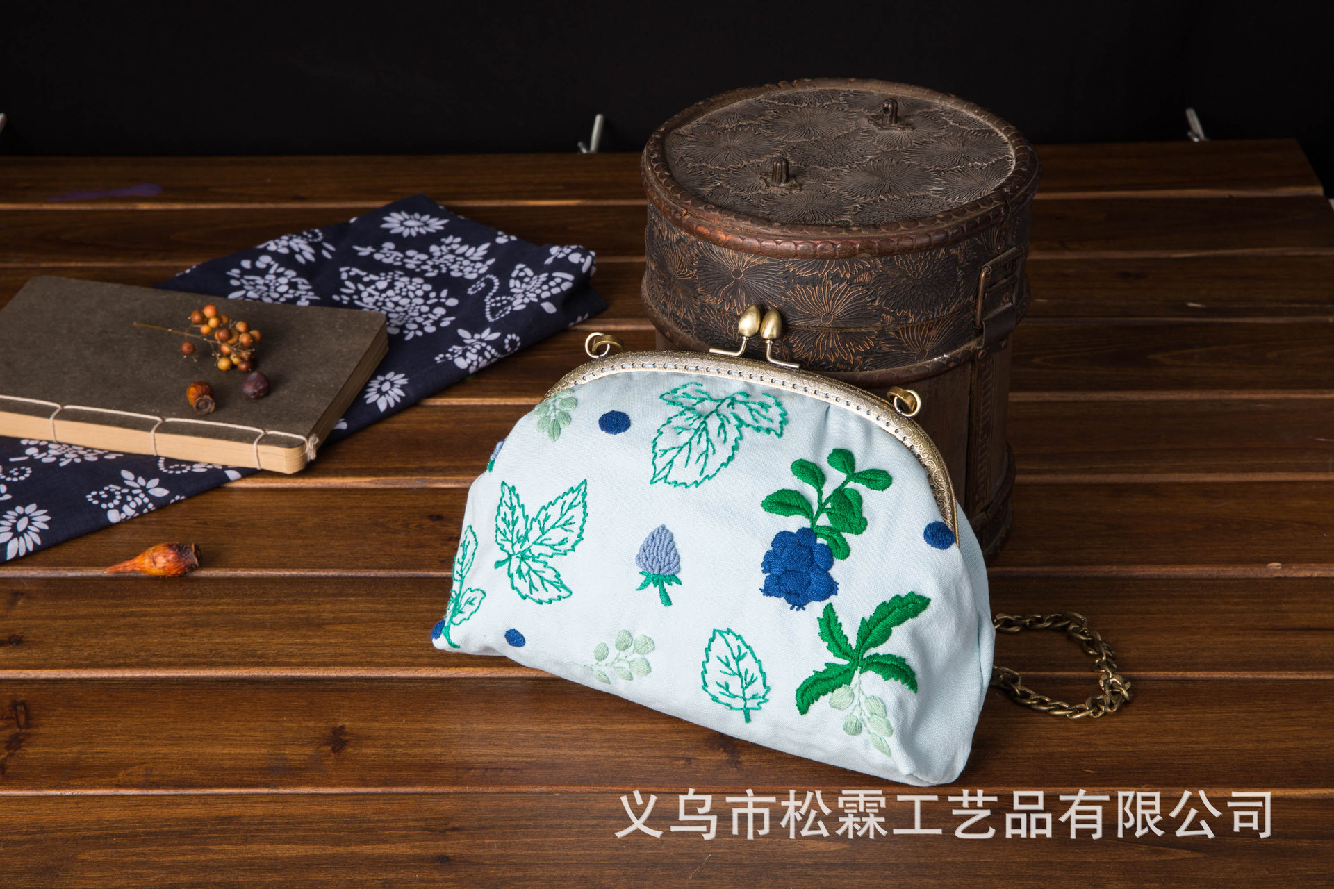 Directa de fábrica boca Bolsa de Oro bordado hecho a mano DIY material paquete haciendo monedero flor Europea bordado tridimensional