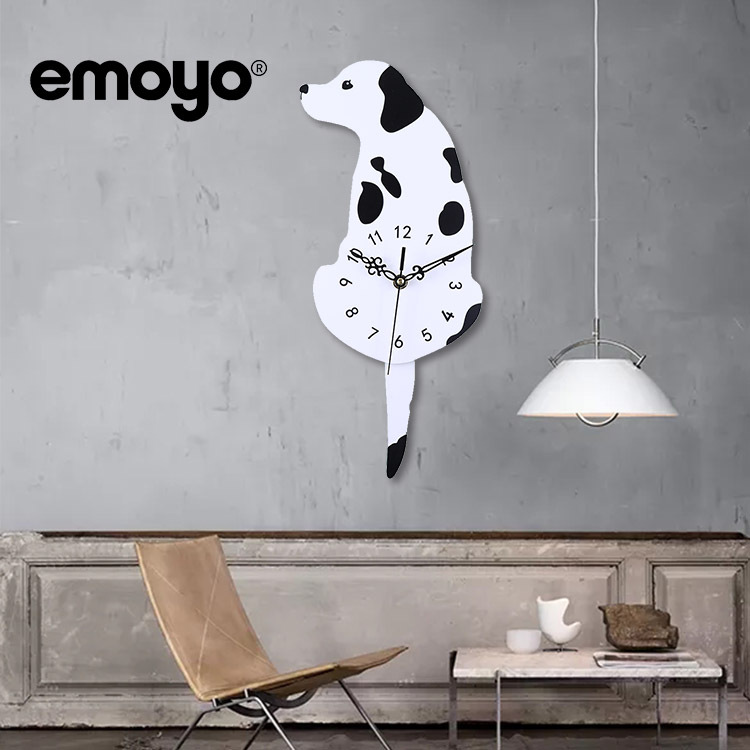 Creativo acrílico niños cuarzo DIY reloj emoyo swing cola cachorro Reloj de pared