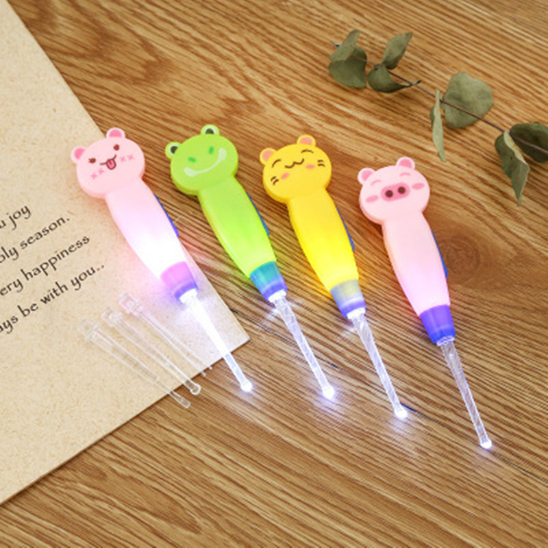 Cuchara de oreja desmontable animal de dibujos animados con luz cuchara de oreja luminosa Selección de oreja herramienta de selección de oreja