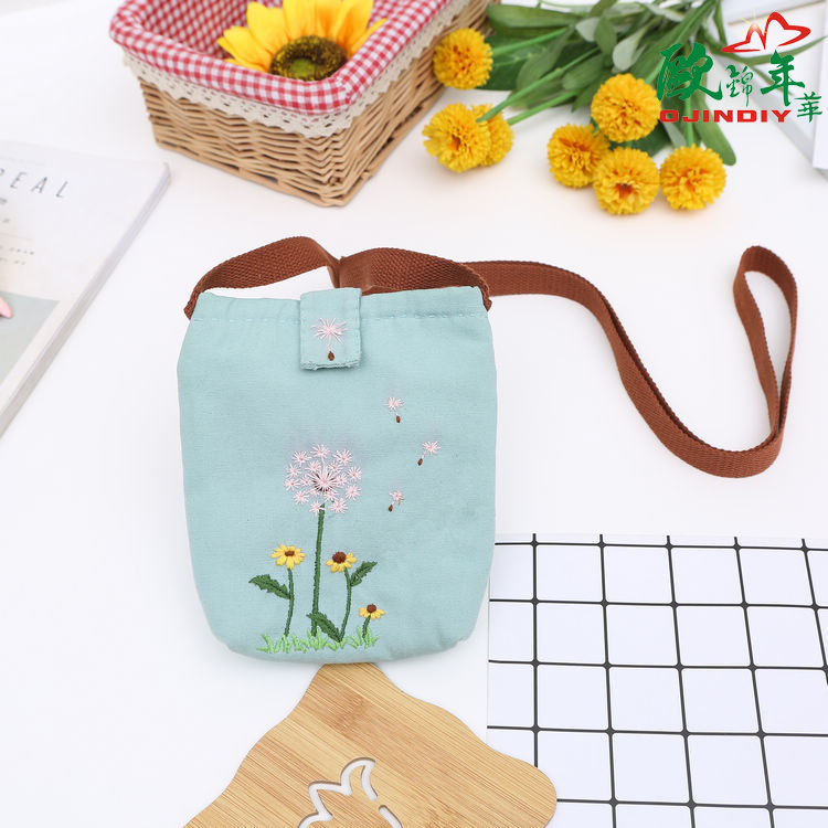 Directo de fábrica pequeña bolsa de hombro bordado Europeo material hecho a mano bolsa hecha a mano bricolaje kit de herramientas de costura de tela