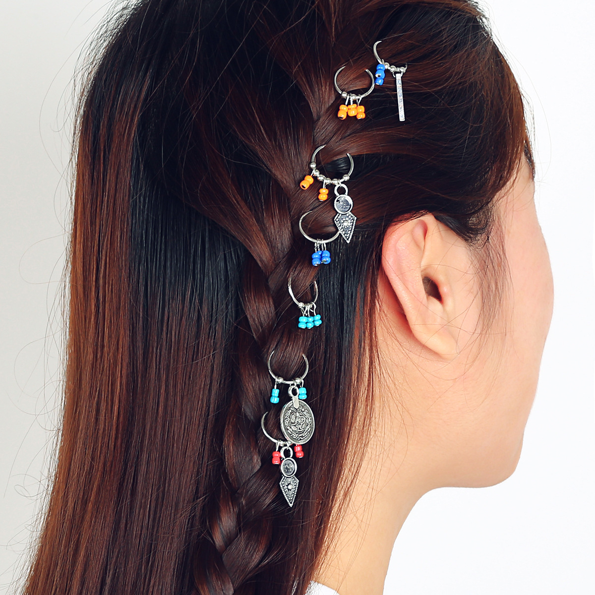 Trendy haaraccessoire voor dames met blaadjes en munten gevlochten_voghion.com