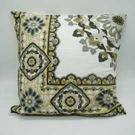 新中式棉布金属绣花车载抱枕沙发靠垫套腰枕飘窗垫刺绣工艺国潮