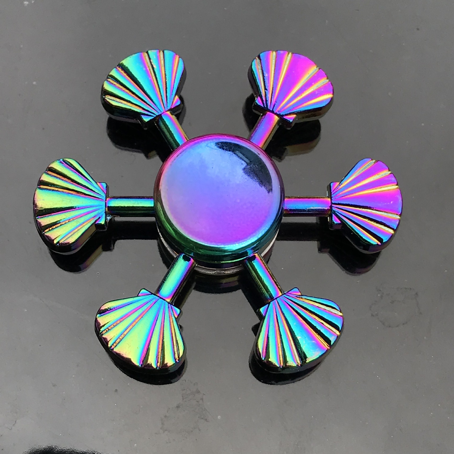 Hợp kim mới đầu ngón tay spinner giải nén đồ chơi Hand Spinner đầu ngón tay spinner nhà máy bán buôn phố gian hàng đồ chơi