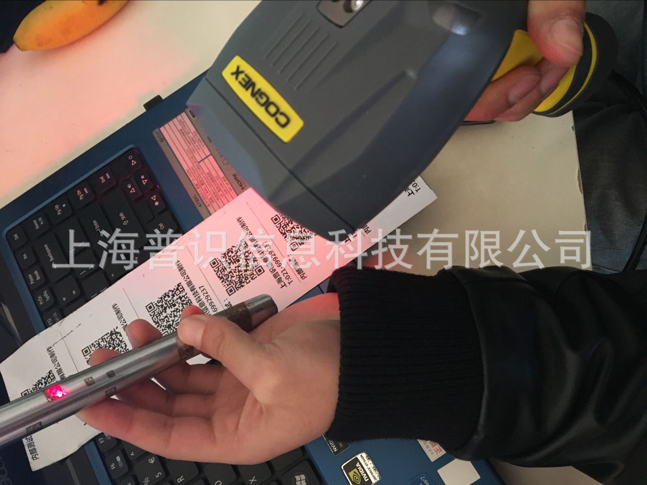 COGNEX DMR8600-0100 2D handheld barcode reader DPM code reader liquid lens code reading 2